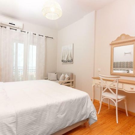 Agia MarinaCharming And Comfy Houseアパートメント エクステリア 写真