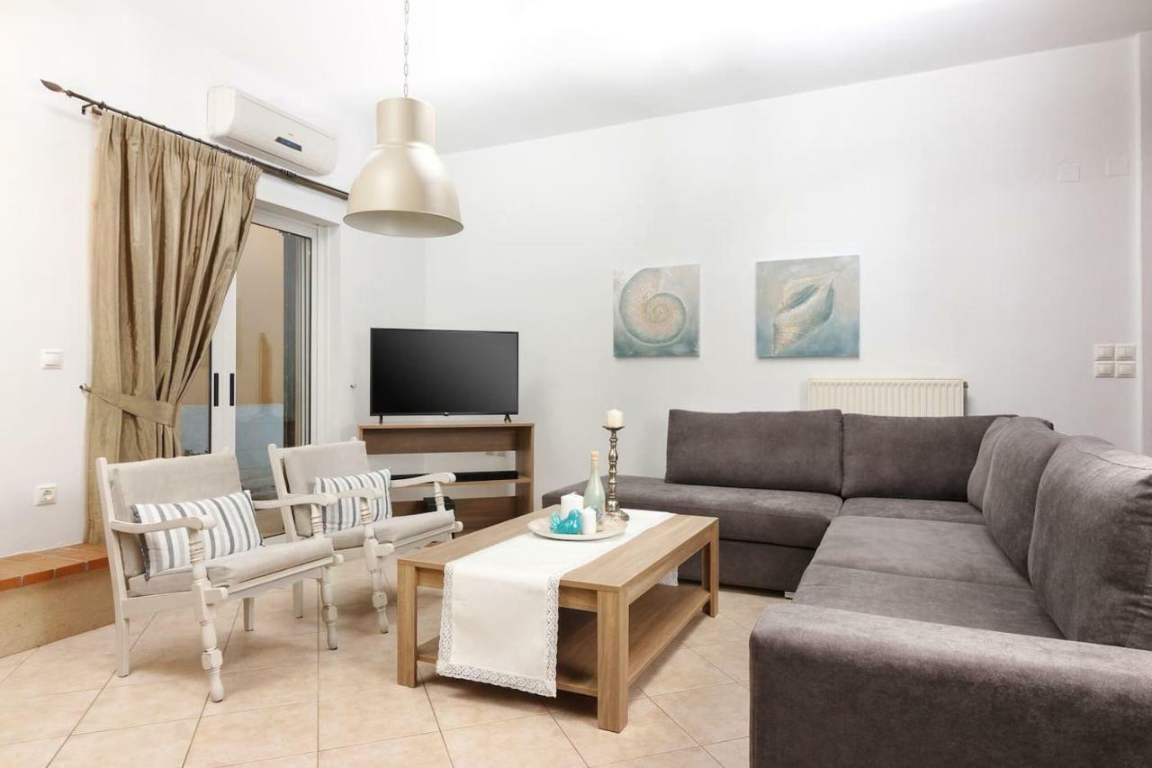 Agia MarinaCharming And Comfy Houseアパートメント エクステリア 写真
