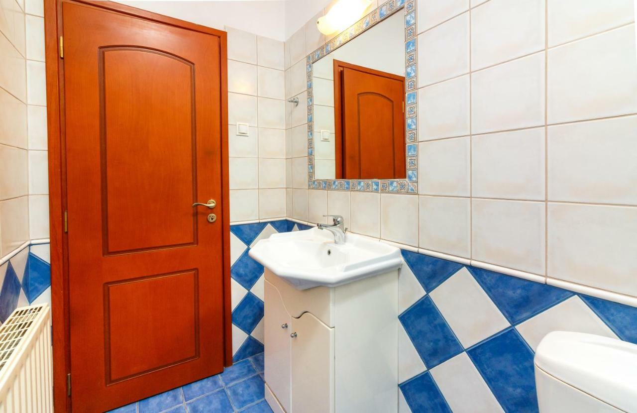 Agia MarinaCharming And Comfy Houseアパートメント エクステリア 写真